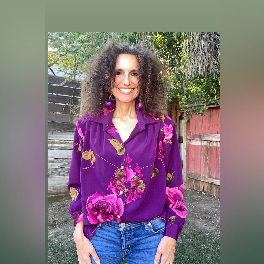 1980’s Maggie Sweet Top with Flower Buttons